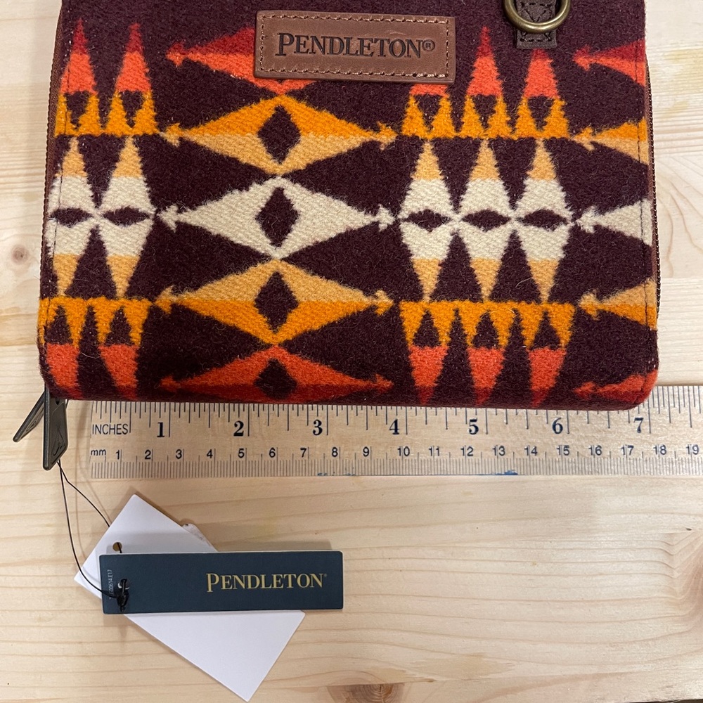 Wallet w a strap